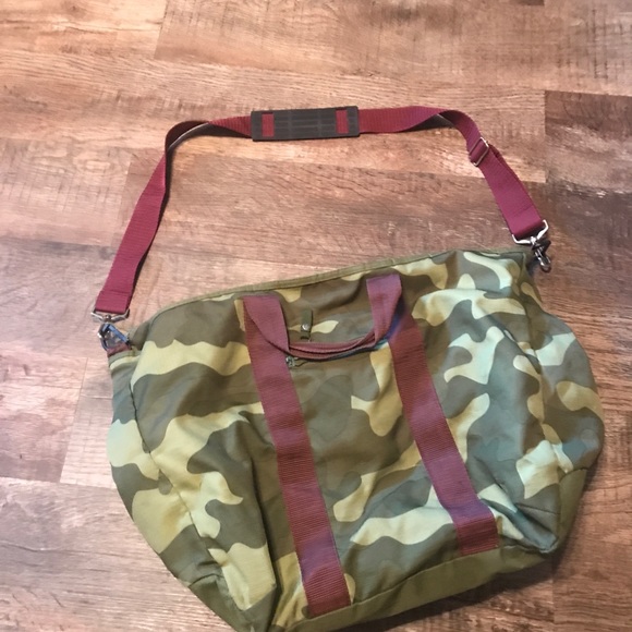 Camo bag - Picture 2 of 2